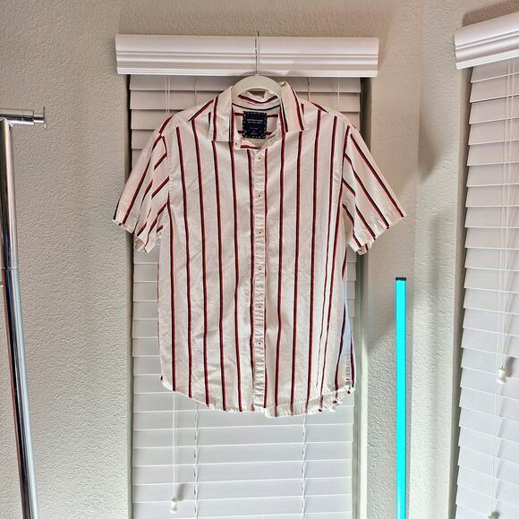 Denim & Flower Size L Button Down Short Sleeve Casual Shirt - Picture 1 of 7
